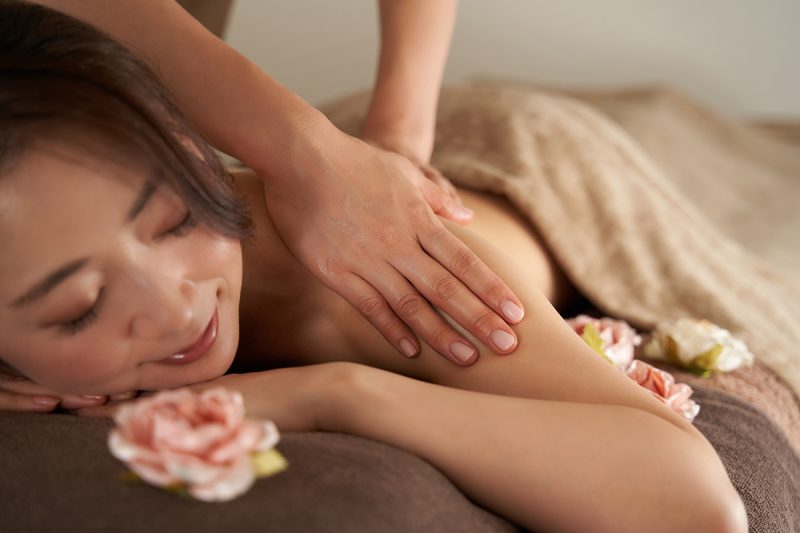Combo 3 buổi trị liệu bấm huyệt toàn thân 60 phút - Hình ảnh 2