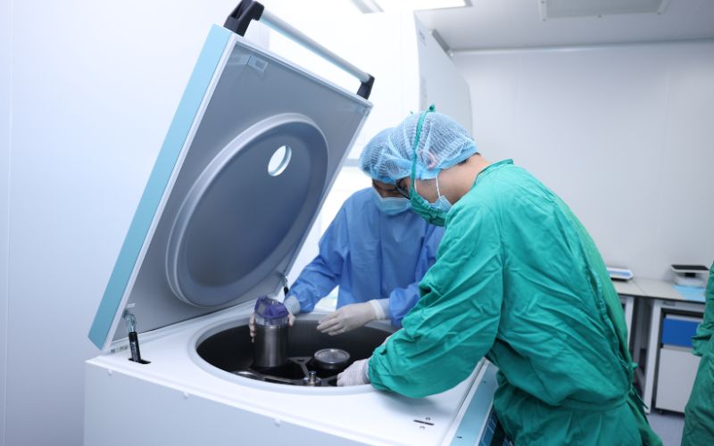 xử lý máu dây rốn tự động