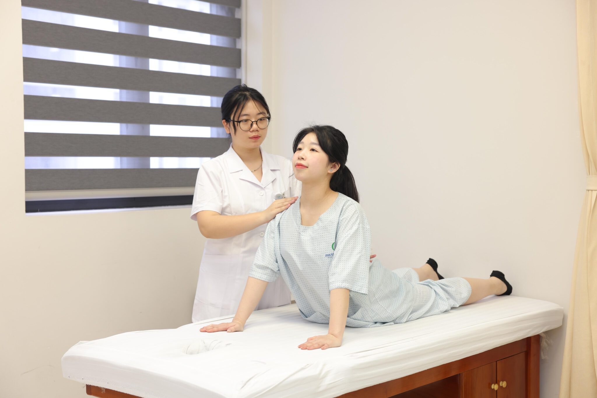 Gói khám điều trị các bệnh cổ vai nối tiếp